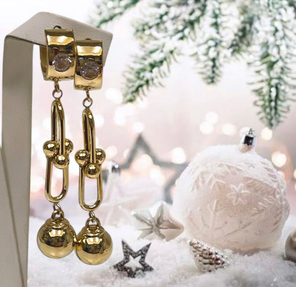 Dangling balls earrings