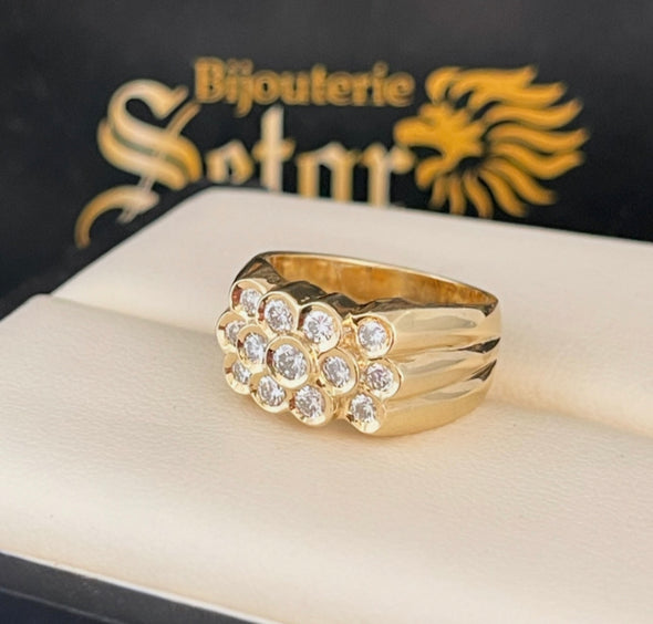 Betsy diamond ring