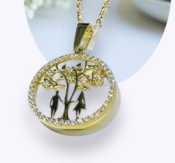 Family tree pendant with chain