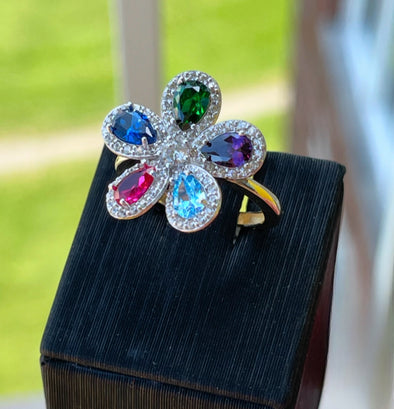 Colourful flower ring