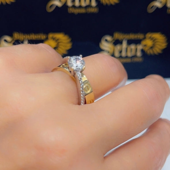 Lovely engagement ring