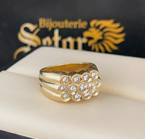 Betsy diamond ring