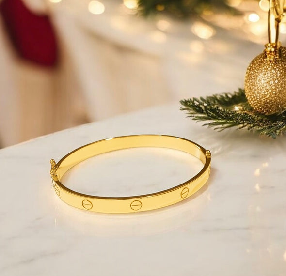 Love connection bangle