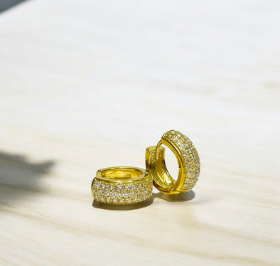 Lab grown diamond huggies earrings