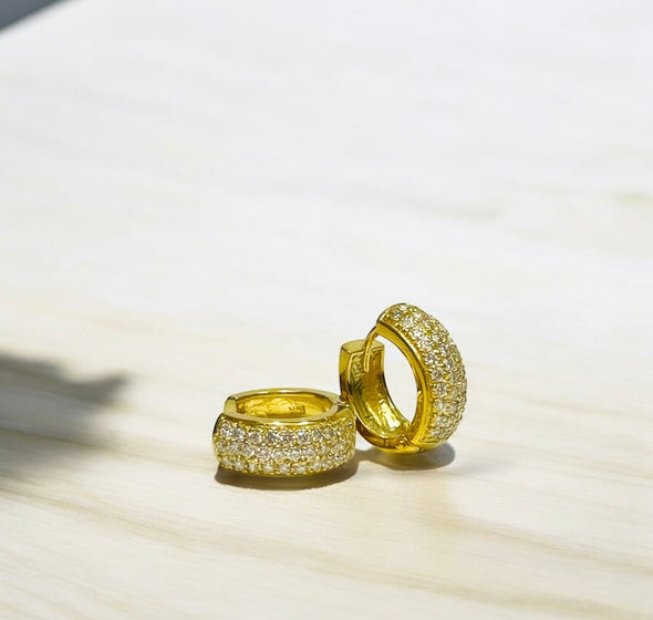 Lab grown diamond huggies earrings