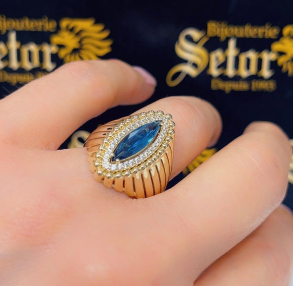 Marquise cabochon ring