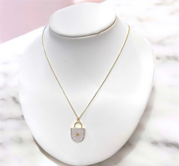 Collier à cadenas