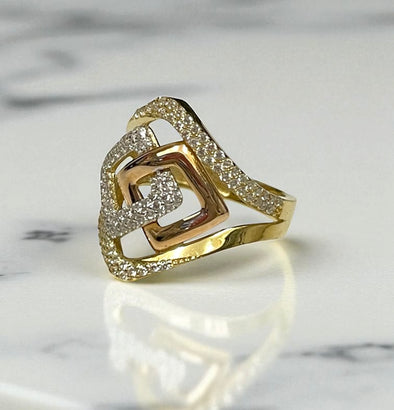 Intricate design ring