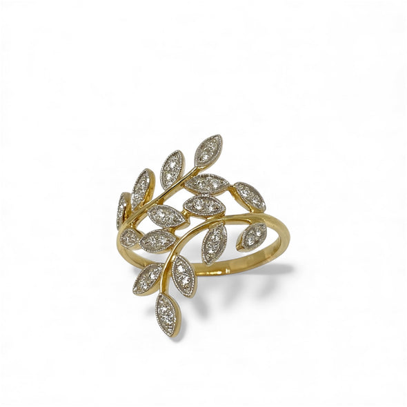 Leaf diamond ring