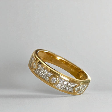 Lab grown diamond band
