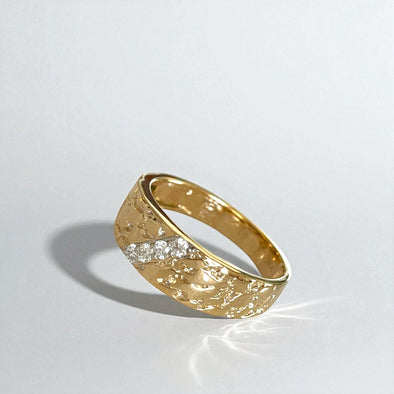 Lab grown diamond band