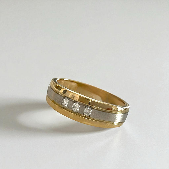 Lab grown diamond band