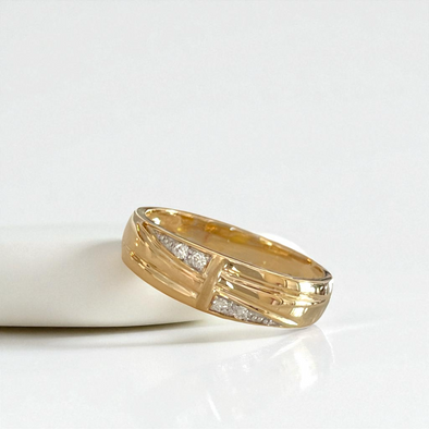 Lab grown diamond band