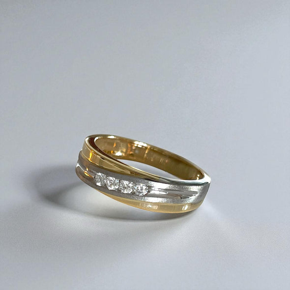 Lab grown diamond band