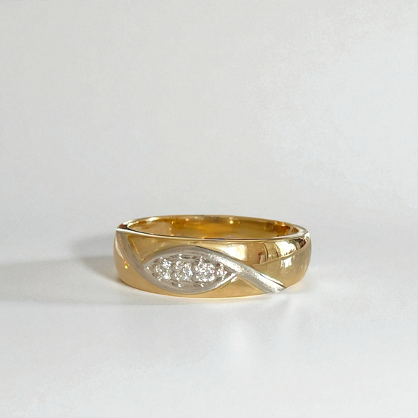 Lab grown diamond band