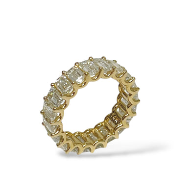 Esmeralda eternity band