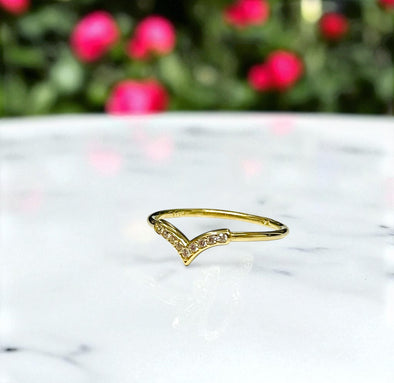 V stackable ring