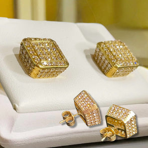 Mega stud earrings