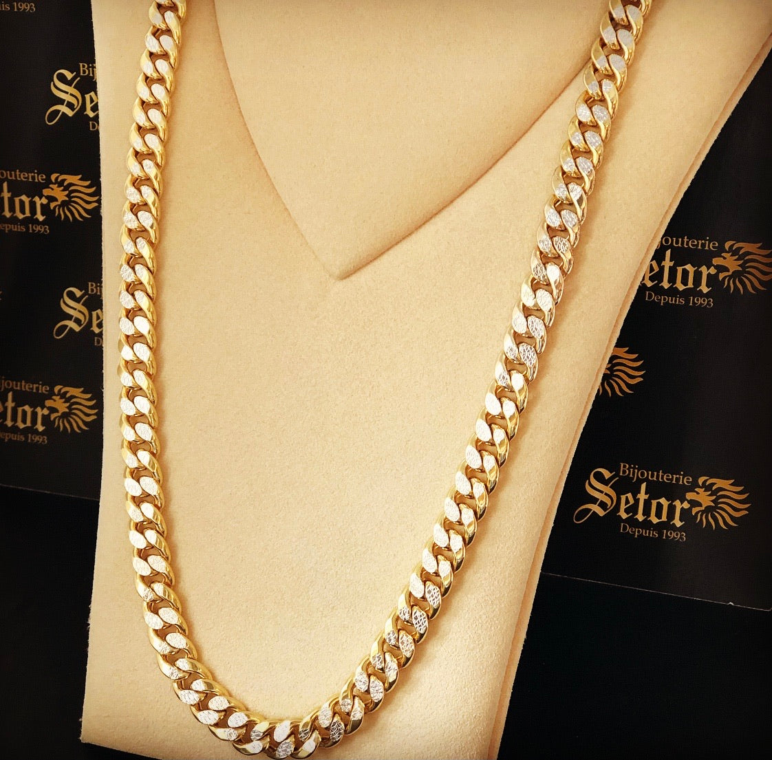 Diamond cut Cuban link chain - Main Image